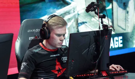 Entropiq разгромила Astralis на мейджоре по CS:GO в Стокгольме