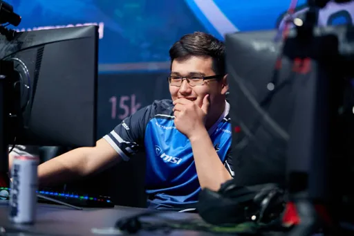 V‑Gaming проиграла Hydra в стартовом матче на Dota 2 Champions League 2021 Season 5