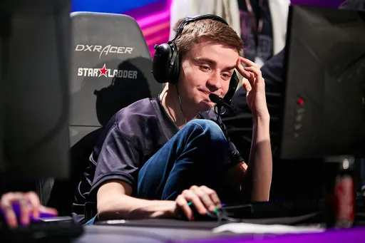 OG заработала первую победу на The International 10