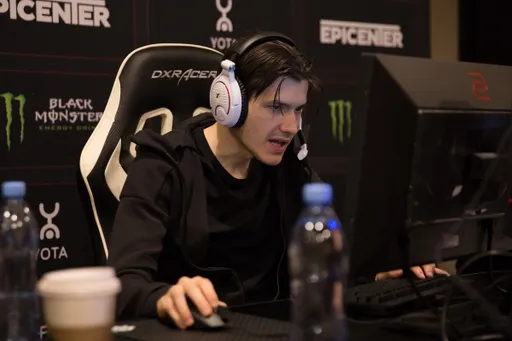 Nofear занял позицию тренера состава HellRaisers по Dota 2