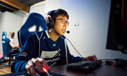 Execration и Nigma Galaxy SEA покинули BTS Pro Series Season 8 для ЮВА