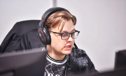 Fn покинул состав Live to Win