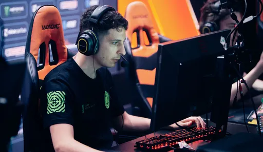 Steel и shokz покинули основной состав Movistar Riders