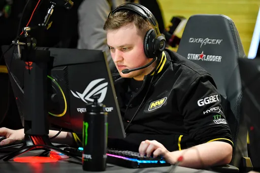 Ceh9 о flamie: надо понять, почему он перестал играть настолько стабильно, насколько играл