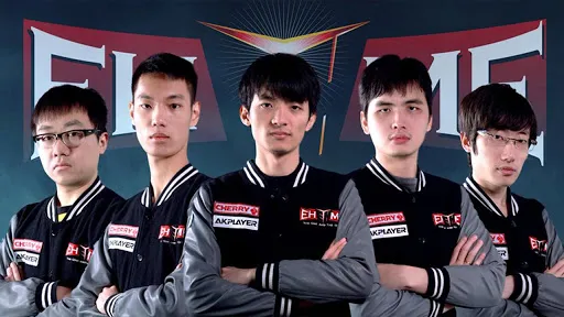 Sylar заменил Ahjit в составе EHOME по Dota 2