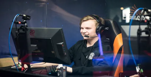 Fnatic разгромила BIG и стала чемпионом DreamHack Open November 2021