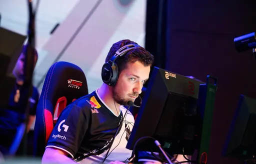HuNter-: когда CS:GO только появилась, я даже не хотел пробовать играть в неё