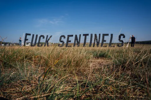 G2 потроллила Sentinels — для этого она арендовала самолёт