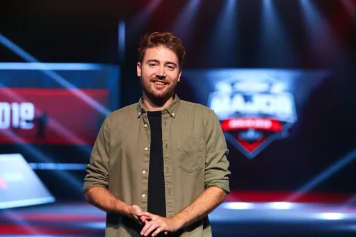SPUNJ: если flamie позволяет себе такое, то его нужно кикнуть из команды