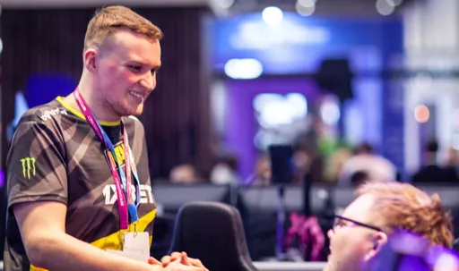 OverDrive: flamie точно не перейдёт в Virtus.pro, игрок туда уже определён