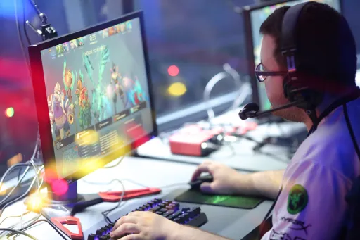 Valve ужесточила правила для участников TI10 — их обязали носить GPS‑трекеры