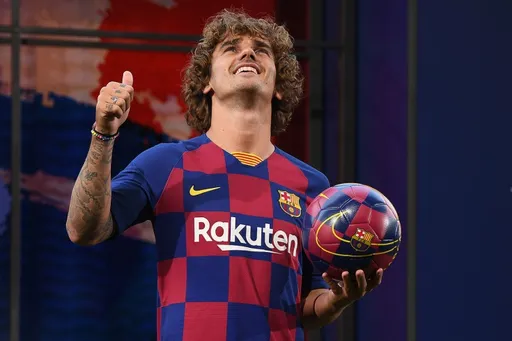 Разработчик PES 2022 разорвал контракт с Гризманном из-за расистского скандала