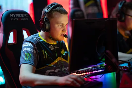 Flamie сыграет в одной команде с Dosia и buster на Insane Fastcup #1