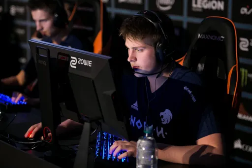 Источник: k0nfig подписал контракт с Astralis