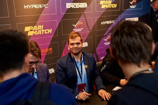 Ceh9 назвал фаворита матча NaVi — Gambit на DreamHack Masters Spring 2021