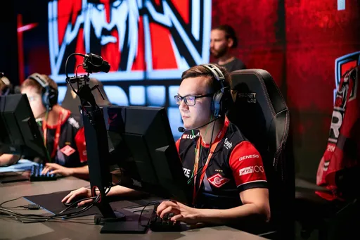 Bondik и xsepower убрали из FACEIT Pro League