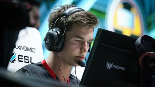 Device: NiP превосходит Astralis в тренировочном процессе