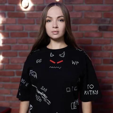 «Го катку», «Ультуй», «Дай дроп». HellRaisers выпустили мерч с популярными фразами