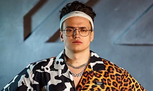 Buster получил бан в Clash Royale и Brawl Stars за мат на стриме