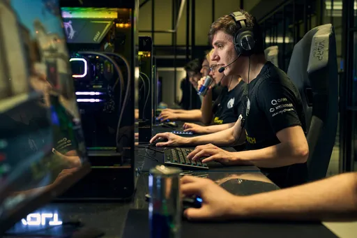 Team Spirit обыграла K23 и стала лидером группы B на StarLadder CIS RMR 2021