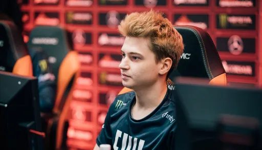 RAMZES666 о достижениях Smiling Knight: раз в год и палка стреляет