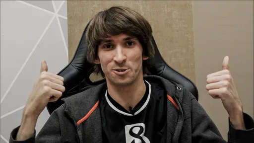 Dendi выиграл первую карту против Gambit с двумя рапирами
