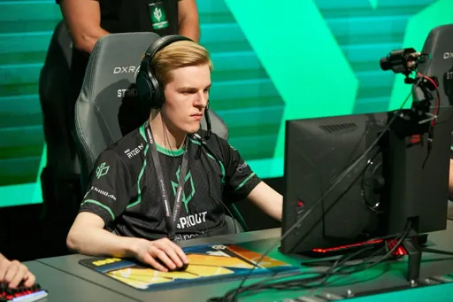 Инсайдер: NaToSaphiX присоединился к команде flusha и suNny