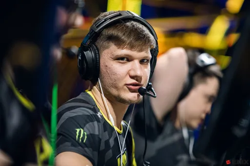 S1mple сделал 84 фрага в матче против FaZe на IEM Katowice 2022
