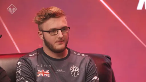 Smooya: donk летает по карте, будто у него бесконечное здоровье
