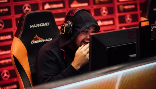 No[o]ne сохранил первое место в европейском ладдере Dota 2