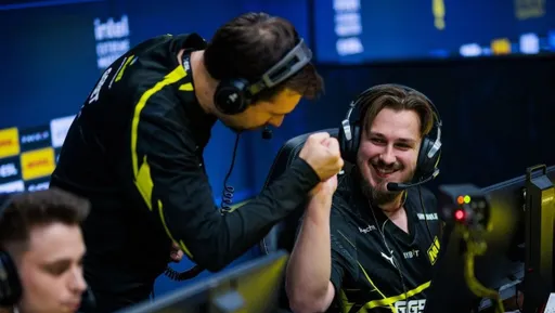 NaVi победила G2 и прошла в полуфинал BLAST Fall Final 2024