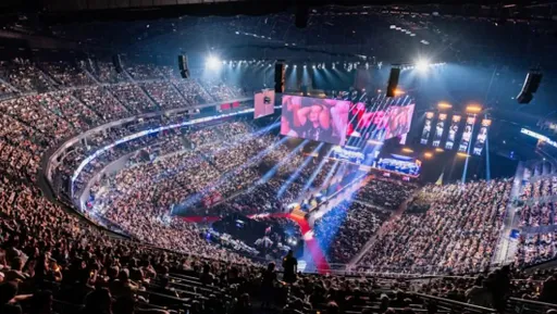 Где смотреть матч NaVi vs Team Vitality на IEM Cologne 2024