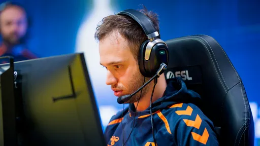 STYKO: мы фактически поменялись ролями в Apeks перед EPL S18