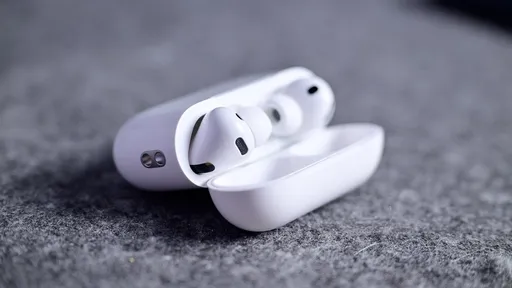 «Звучат хуже Pro 2» – блогер раскритиковал AirPods Pro 3