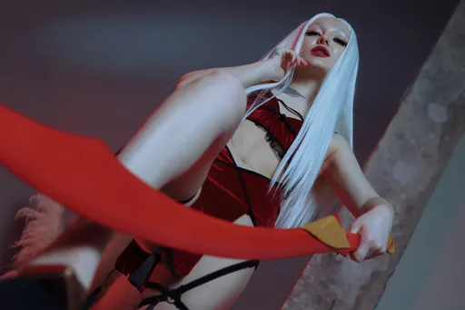 Косплей Кармиллы от Леси Этнис: ожившая легенда «Castlevania»