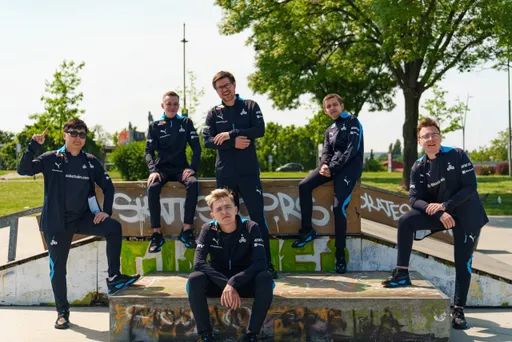 Cloud9 проиграла Ninjas in Pyjamas в стадии Legends на PGL Major Antwerp 2022