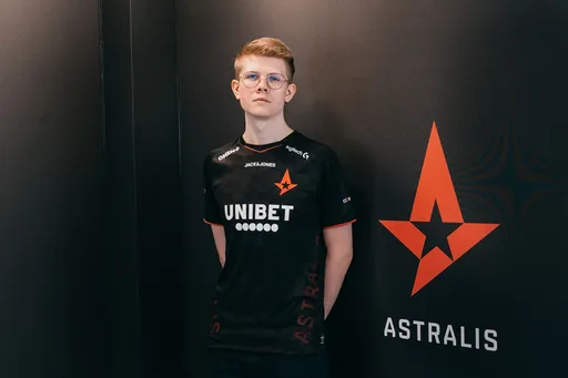 Bubzkji поздравил HooXi с победой на BLAST Premier: World Final 2022