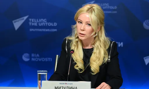 Мизулина опровергла слухи о полном запрете иностранных мессенджеров в России