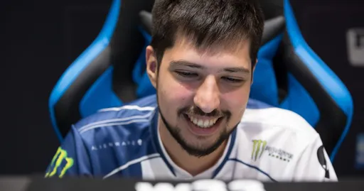 W33: лучшего игрока за всю историю Dota 2 не существует