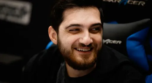 RodjER о 7.38: Bristleback – имба патчей, Pudge теперь ломает лицо с руки