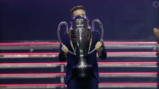 Церемония открытия IEM Krakow 2026 – dupreeh вынес трофей
