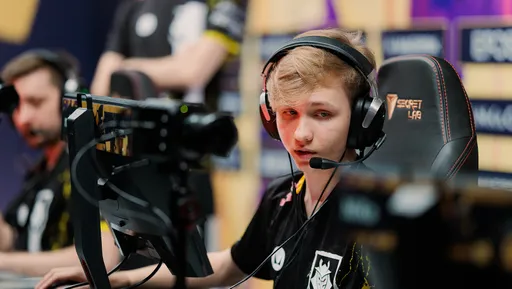 M0NESY: я скидываю Valve много багов. Они стараются всё фиксить