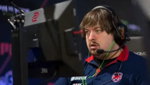 Команда Dosia и mou стала чемпионом «Игр Будущего 2025» по CS2