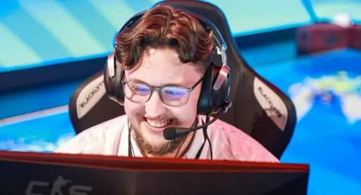 Team Vitality сыграет с Team Falcons за третье место на Esports World Cup 2025