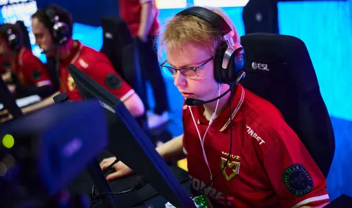 Jimpphat перешёл в Aurora после ухода из MOUZ