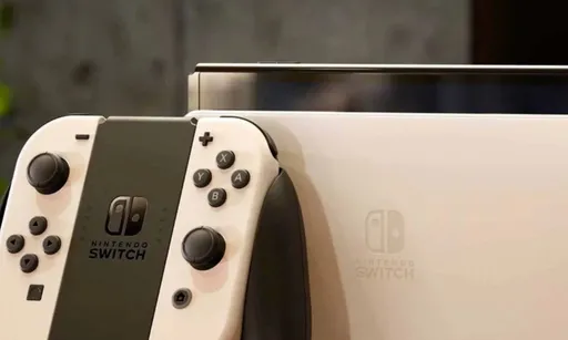 Игровую приставку Nintendo Switch OLED продают со скидкой 55%