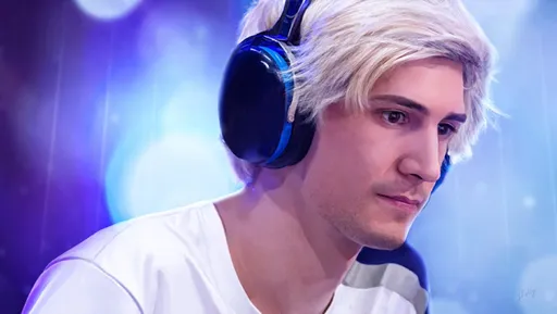 Стример xQc скрафтил AWP | Dragon Lore в качестве «Прямо с завода» за 1,5 миллиона рублей