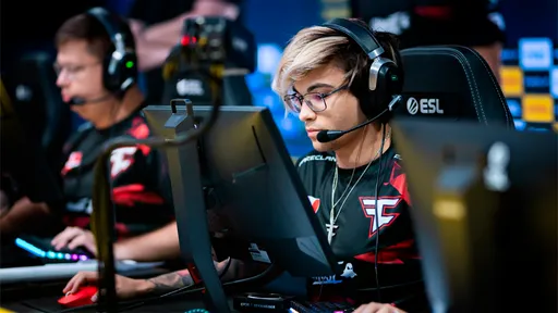 FaZe отправила 9z в нижнюю сетку EPL S18