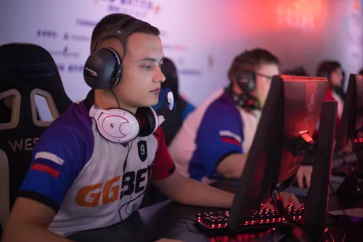 Женский состав 9 Pandas смог обогнать мужской в рейтинге команд от HLTV