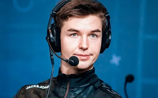 Device: время для Astralis вернуться на тир-1 сцену